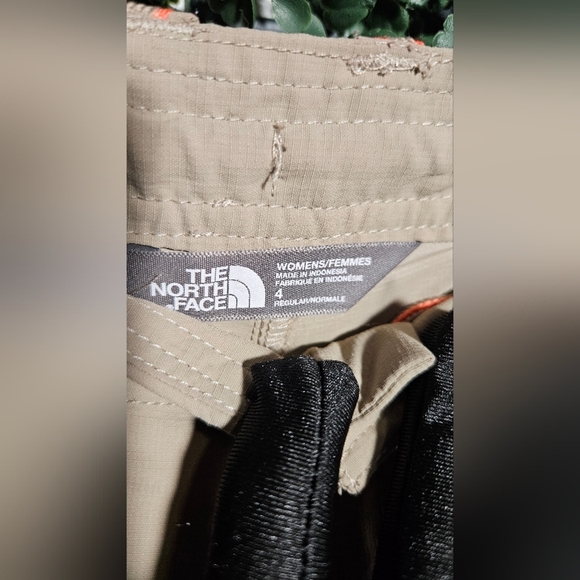 The North Face Women's Tan Capris - Picture 4 of 6